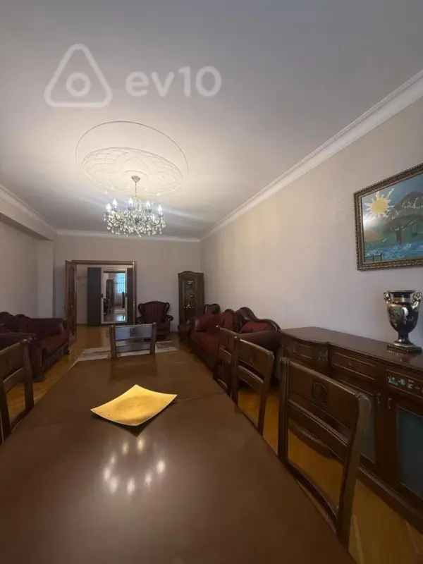 Kirayə verilir 2 otaqlı yeni tikili 110 m²