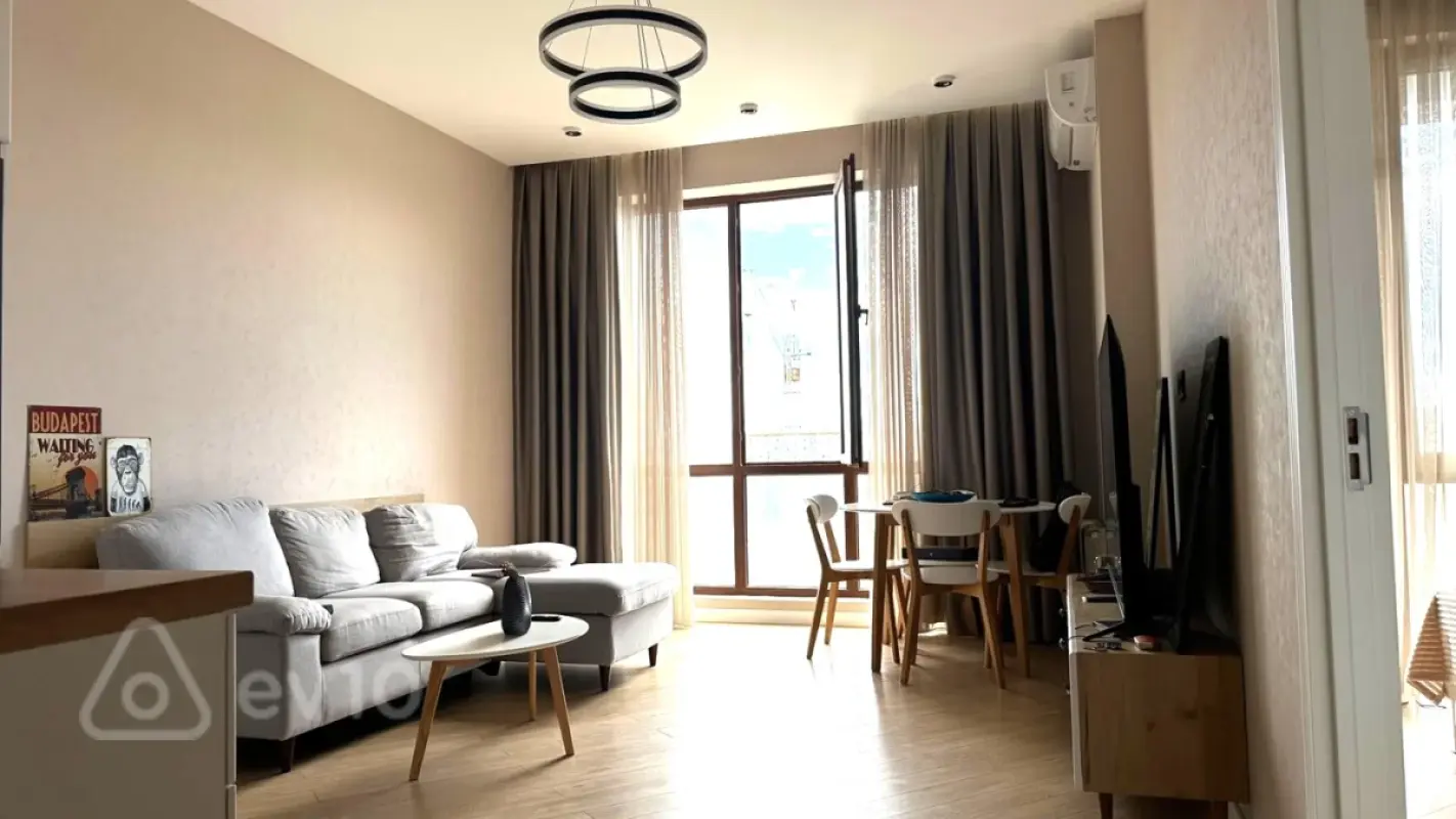 Kirayə verilir 2 otaqlı yeni tikili 52 m²