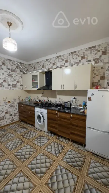 Kirayə verilir 2 otaqlı yeni tikili 65 m²