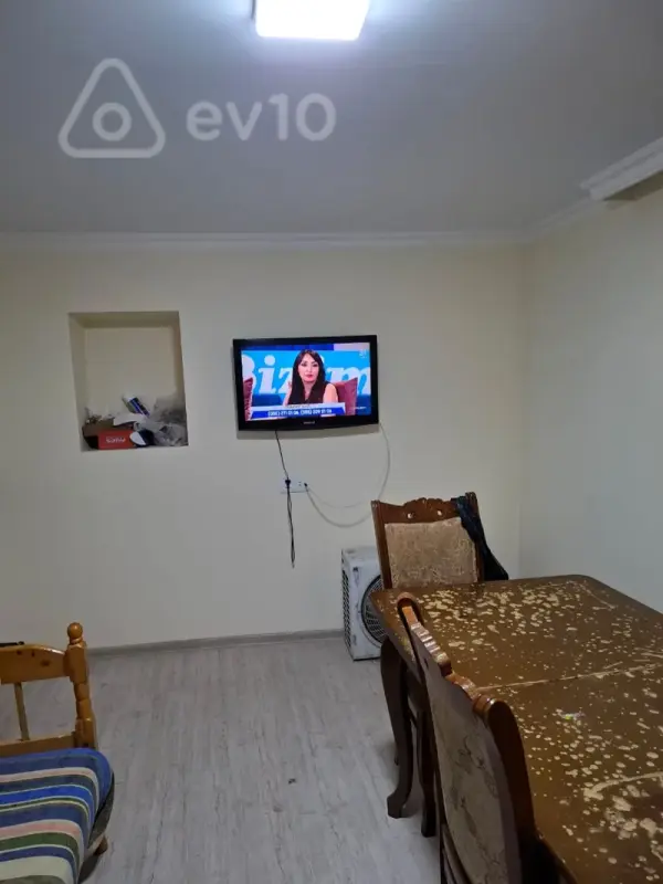 Satılır 1 otaqlı həyət evi 35 m²