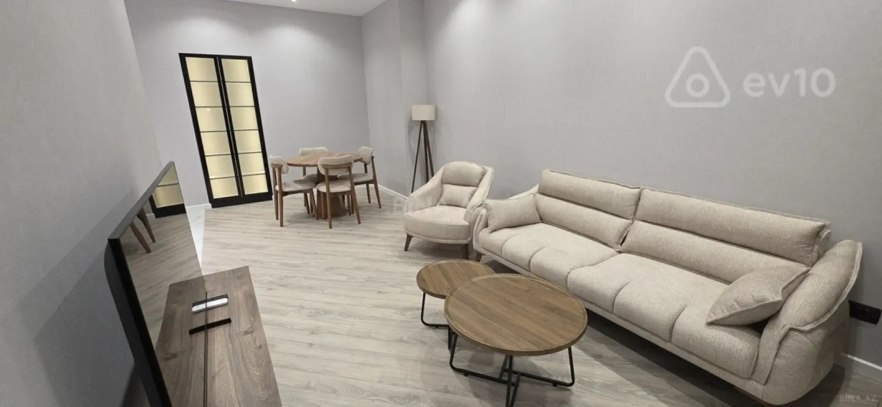 Kirayə verilir 2 otaqlı yeni tikili 78 m²