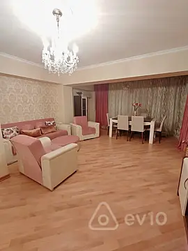 Kirayə verilir 3 otaqlı köhnə tikili 100 m² — Bakı, Nərimanov 3 otaq 100.00 m²