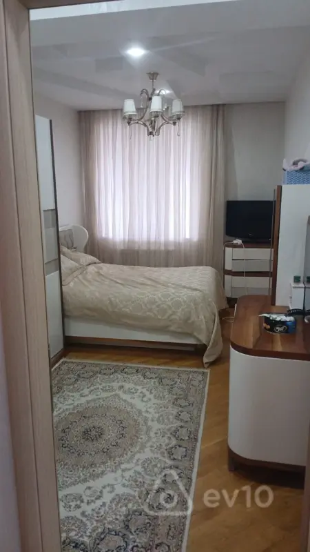 Satılır 3 otaqlı yeni tikili 100 m²