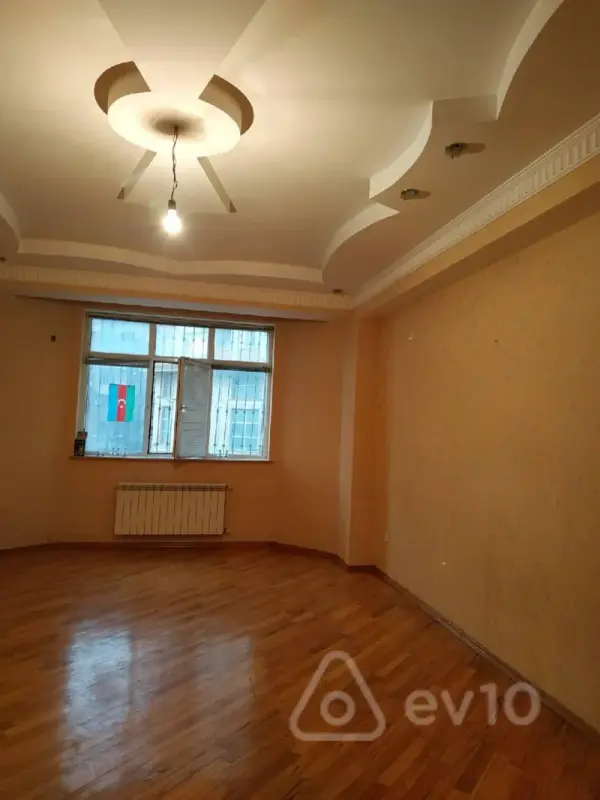Kirayə verilir 3 otaqlı yeni tikili 145 m²