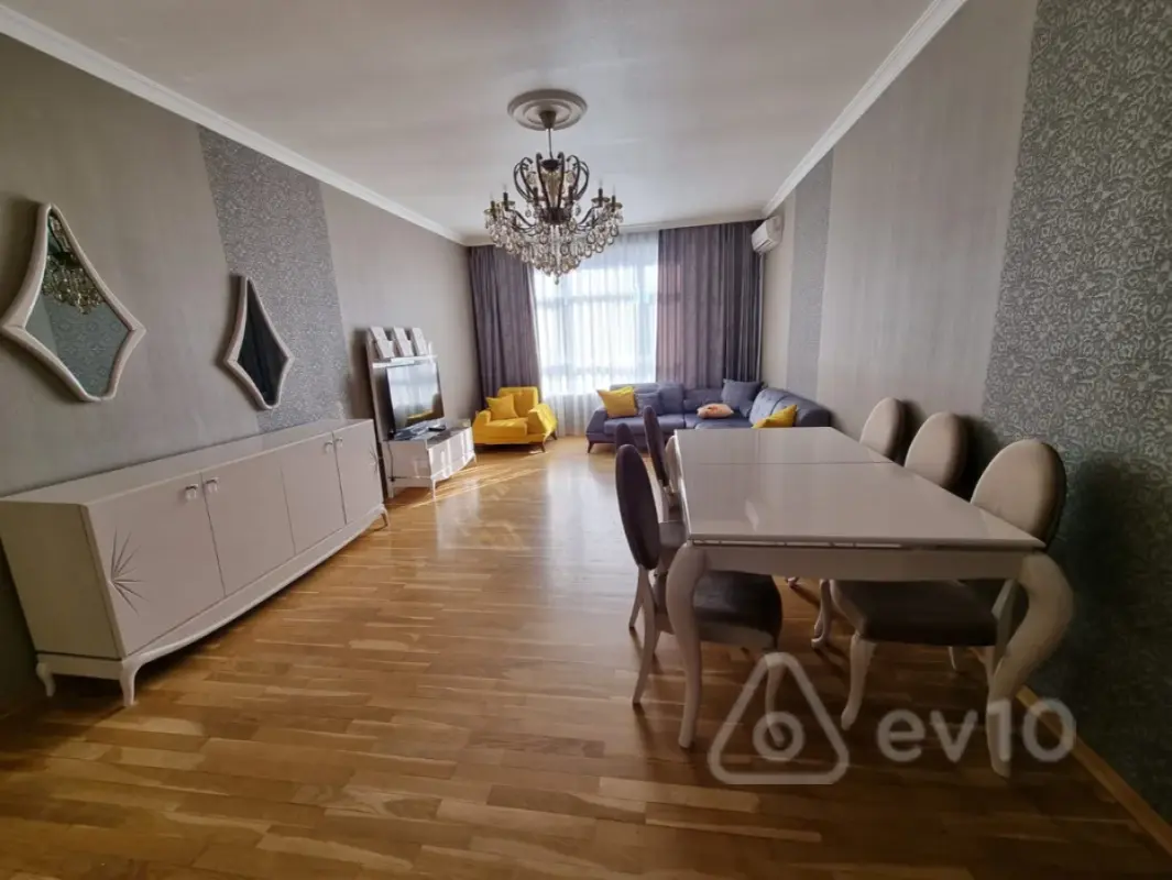 Kirayə verilir 2 otaqlı yeni tikili 96 m²