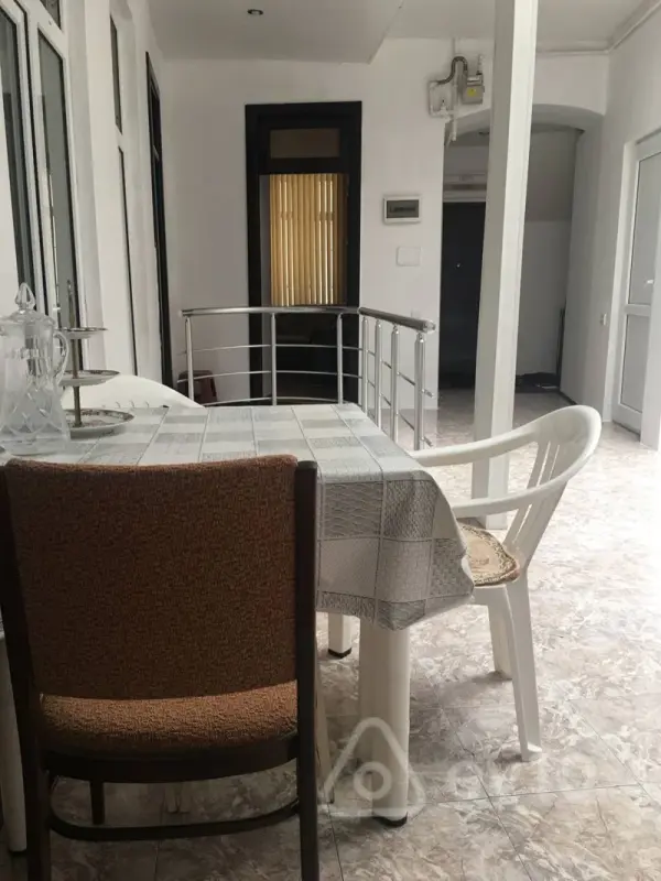 Satılır 3 otaqlı köhnə tikili 82 m²