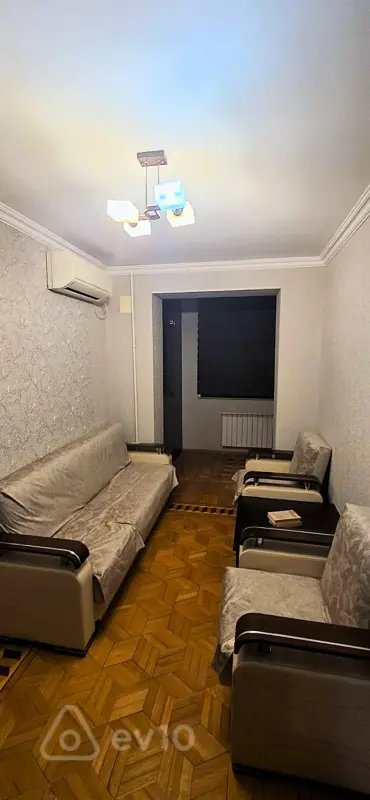 Satılır 3 otaqlı köhnə tikili 65 m²