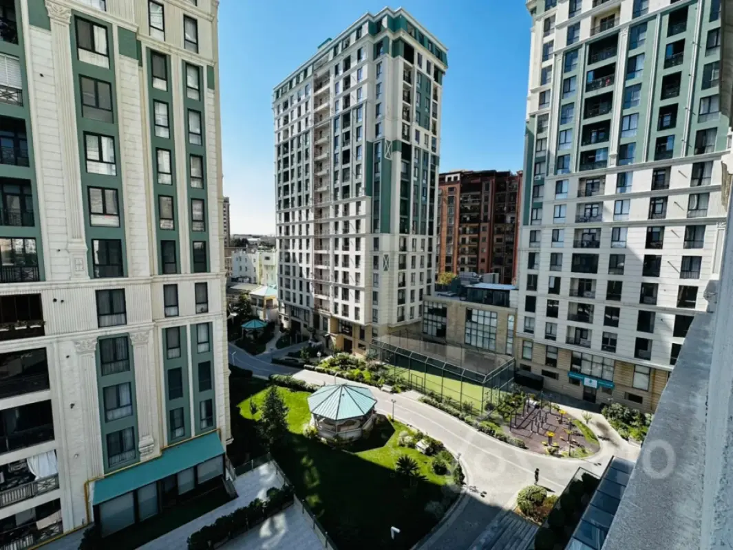 Satılır 4 otaqlı yeni tikili 185 m²