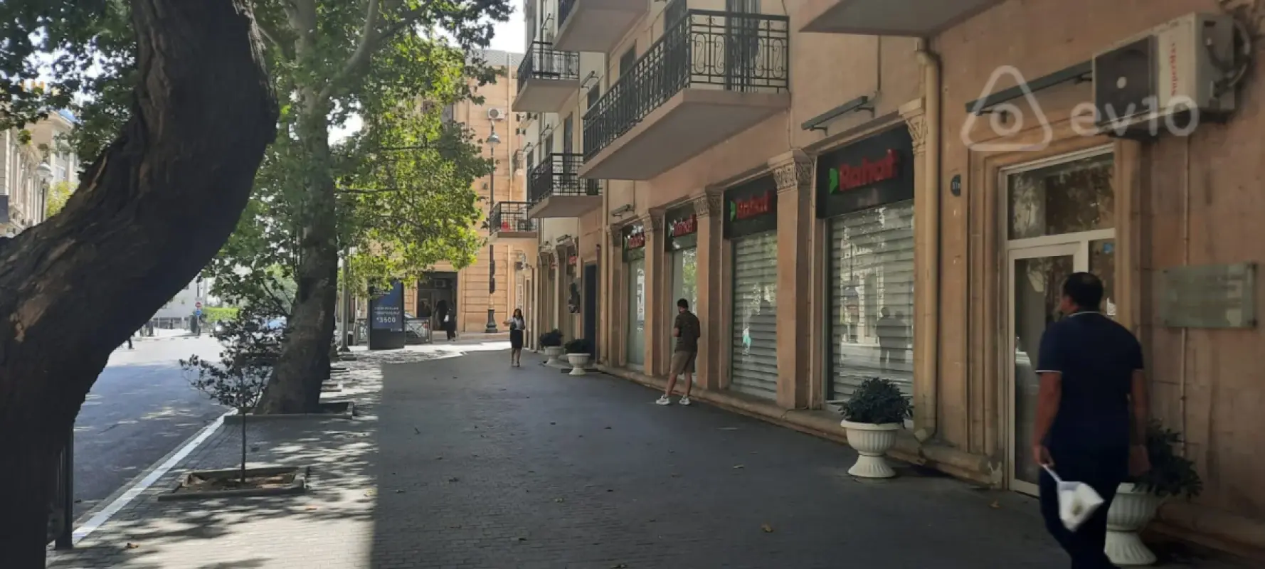 Kirayə verilir 4 otaqlı köhnə tikili 100 m²