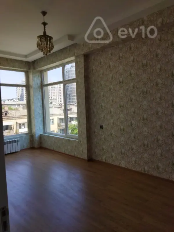 Kirayə verilir 3 otaqlı yeni tikili 112 m²