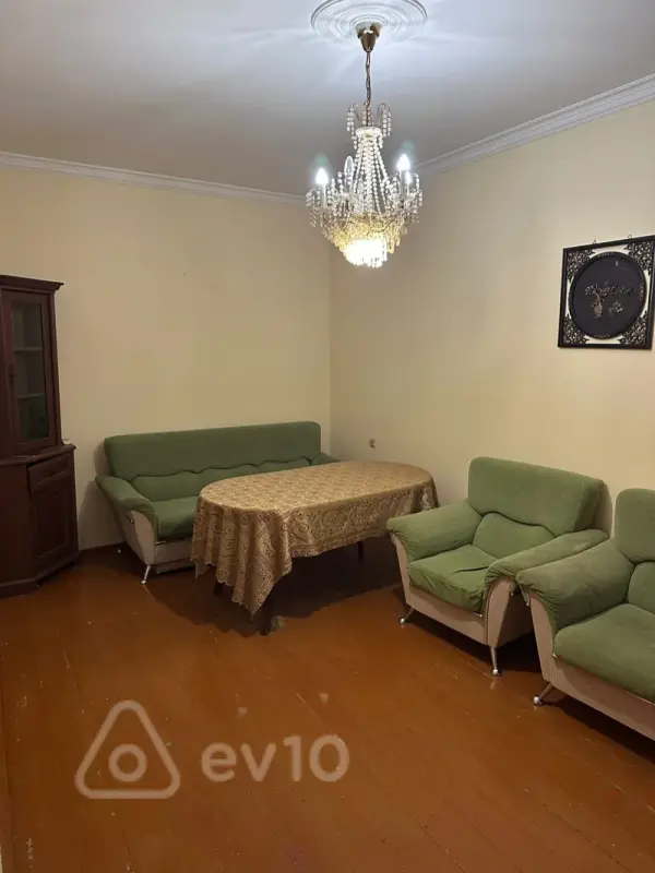 Kirayə verilir 2 otaqlı həyət evi 66 m²