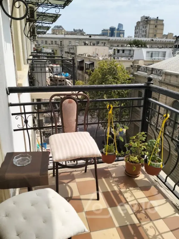 Kirayə verilir 2 otaqlı yeni tikili 82 m²