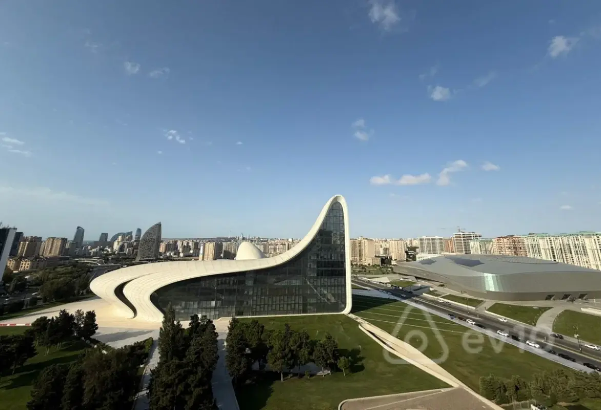 Satılır 3 otaqlı yeni tikili 95 m²