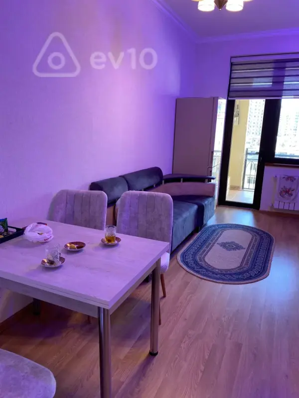 Kirayə verilir 2 otaqlı yeni tikili 100 m²