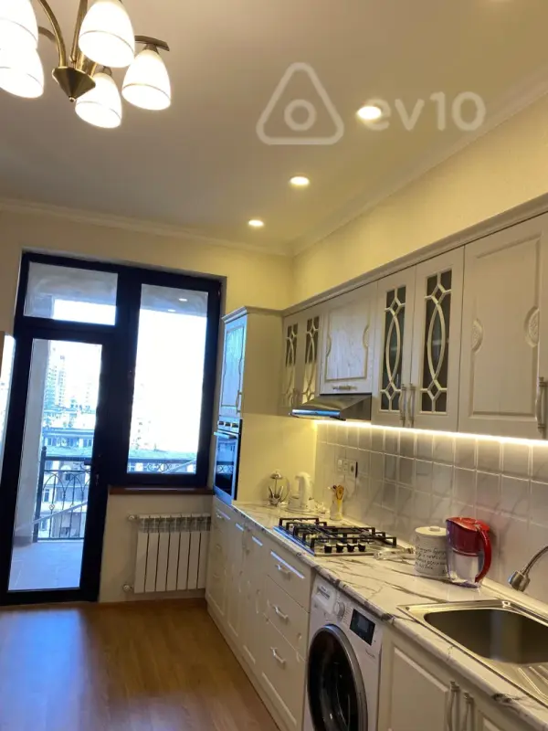 Kirayə verilir 2 otaqlı yeni tikili 100 m²