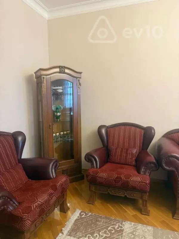 Kirayə verilir 2 otaqlı yeni tikili 110 m²