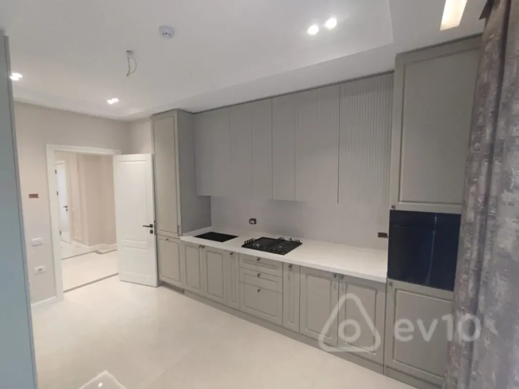 Kirayə verilir 4 otaqlı yeni tikili 129 m²