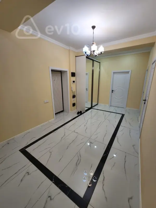 Kirayə verilir 2 otaqlı yeni tikili 1047 m²