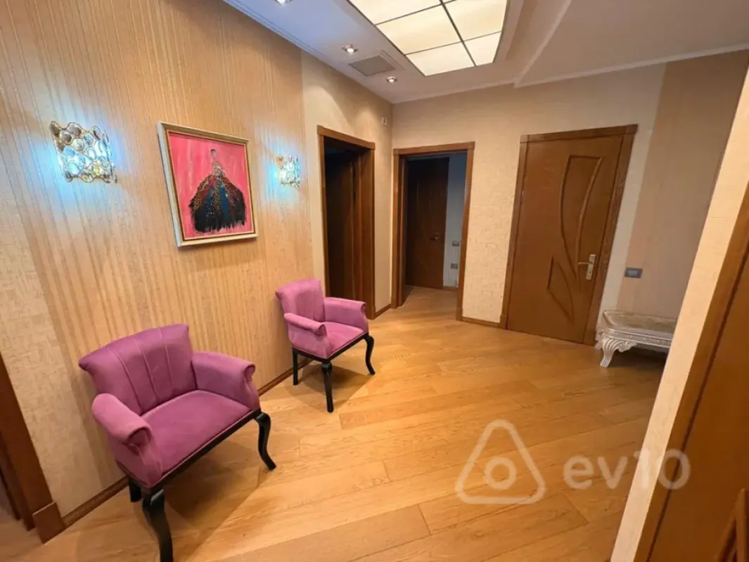 Satılır 4 otaqlı yeni tikili 170 m²