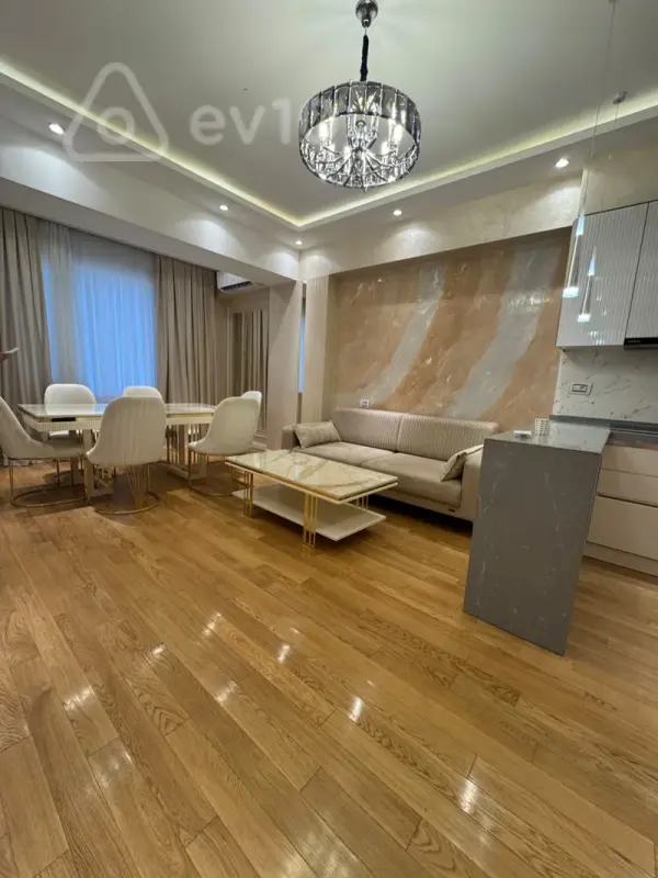 Kirayə verilir 3 otaqlı yeni tikili 120 m²