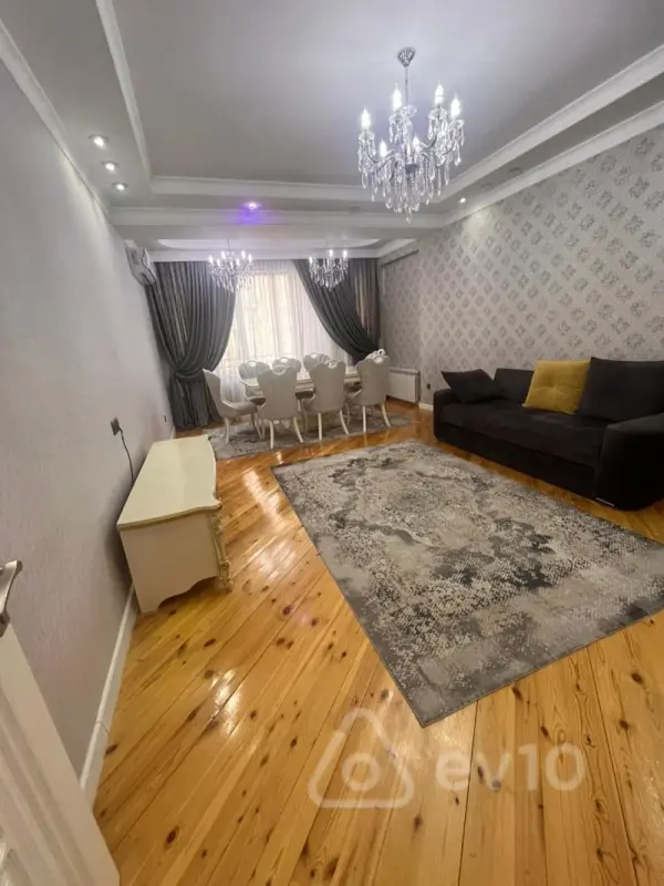 Kirayə verilir 3 otaqlı yeni tikili 145 m²