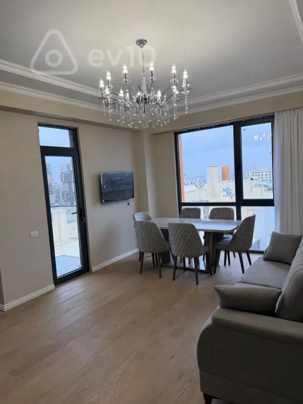 Kirayə verilir 3 otaqlı yeni tikili 75 m²