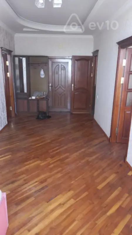Kirayə verilir 2 otaqlı yeni tikili 64 m²