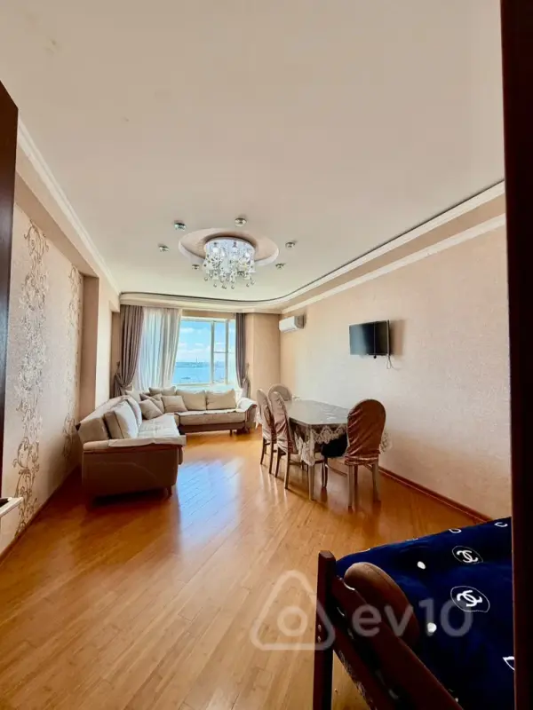 Satılır 2 otaqlı yeni tikili 80 m²