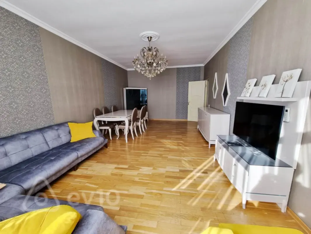Kirayə verilir 2 otaqlı yeni tikili 96 m²