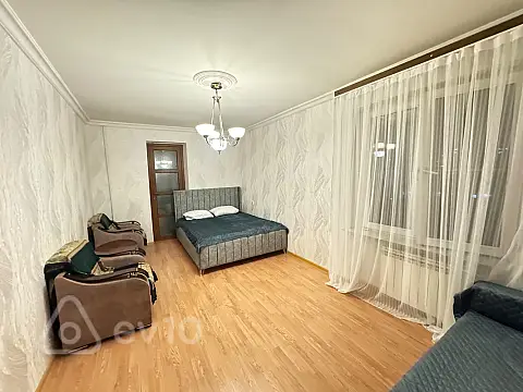 Kirayə verilir 1 otaqlı köhnə tikili 45 m² — Bakı, Nərimanov 1 otaq 45.00 m²