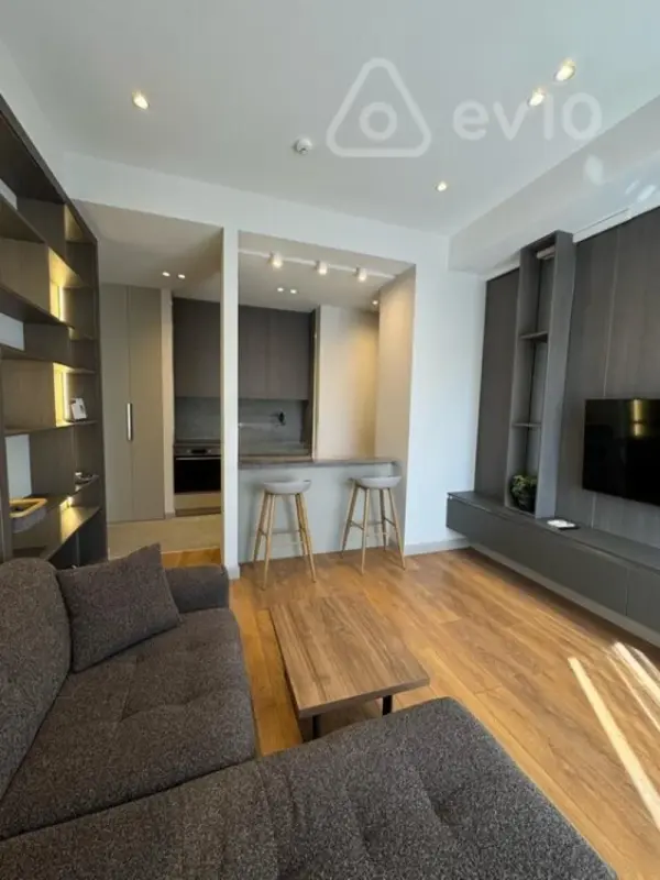 Kirayə verilir 2 otaqlı yeni tikili 55 m²
