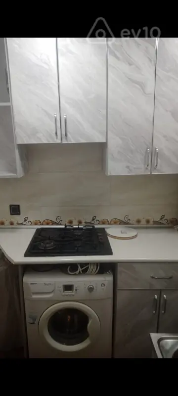 Kirayə verilir 1 otaqlı köhnə tikili 22 m²