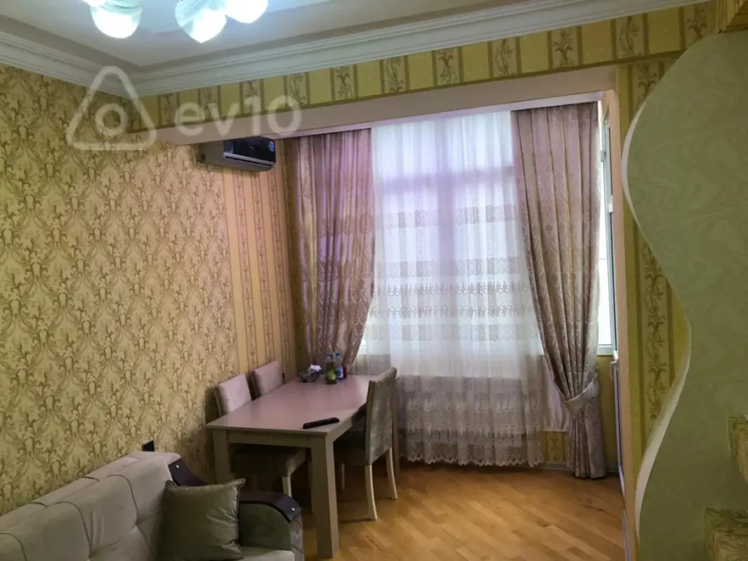 Kirayə verilir 2 otaqlı yeni tikili 48 m²