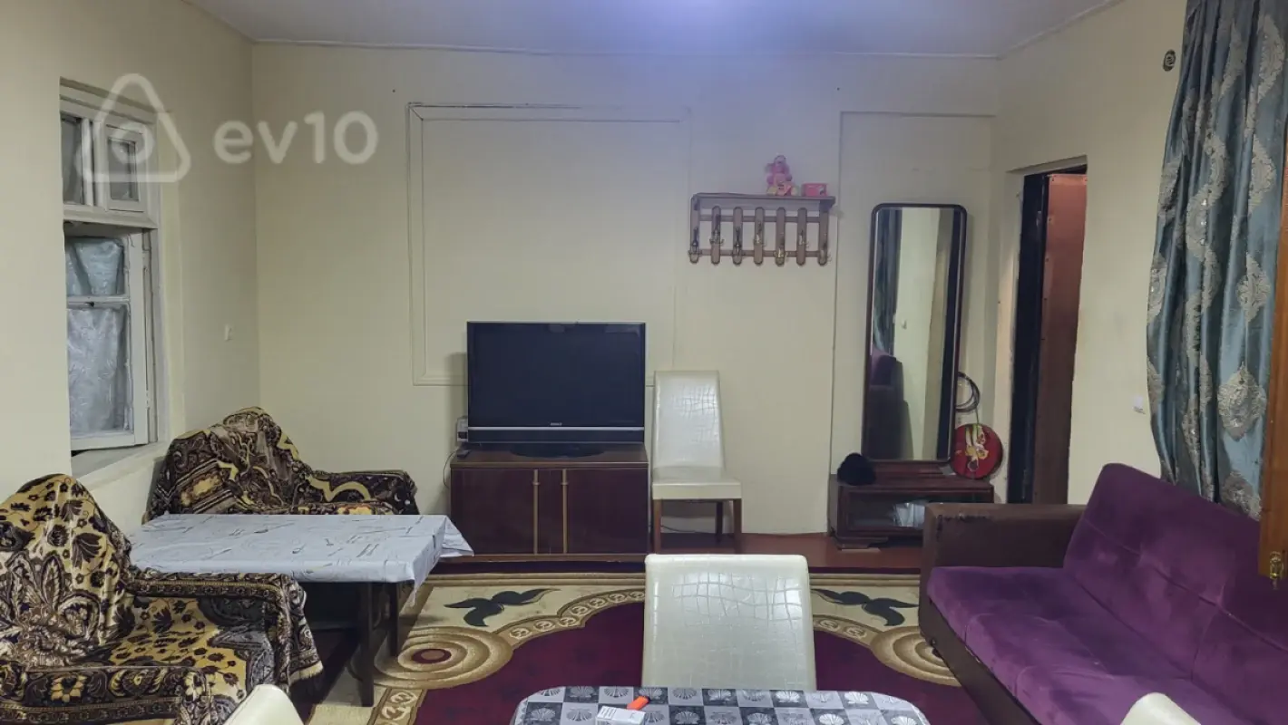 Kirayə verilir 2 otaqlı həyət evi 50 m²
