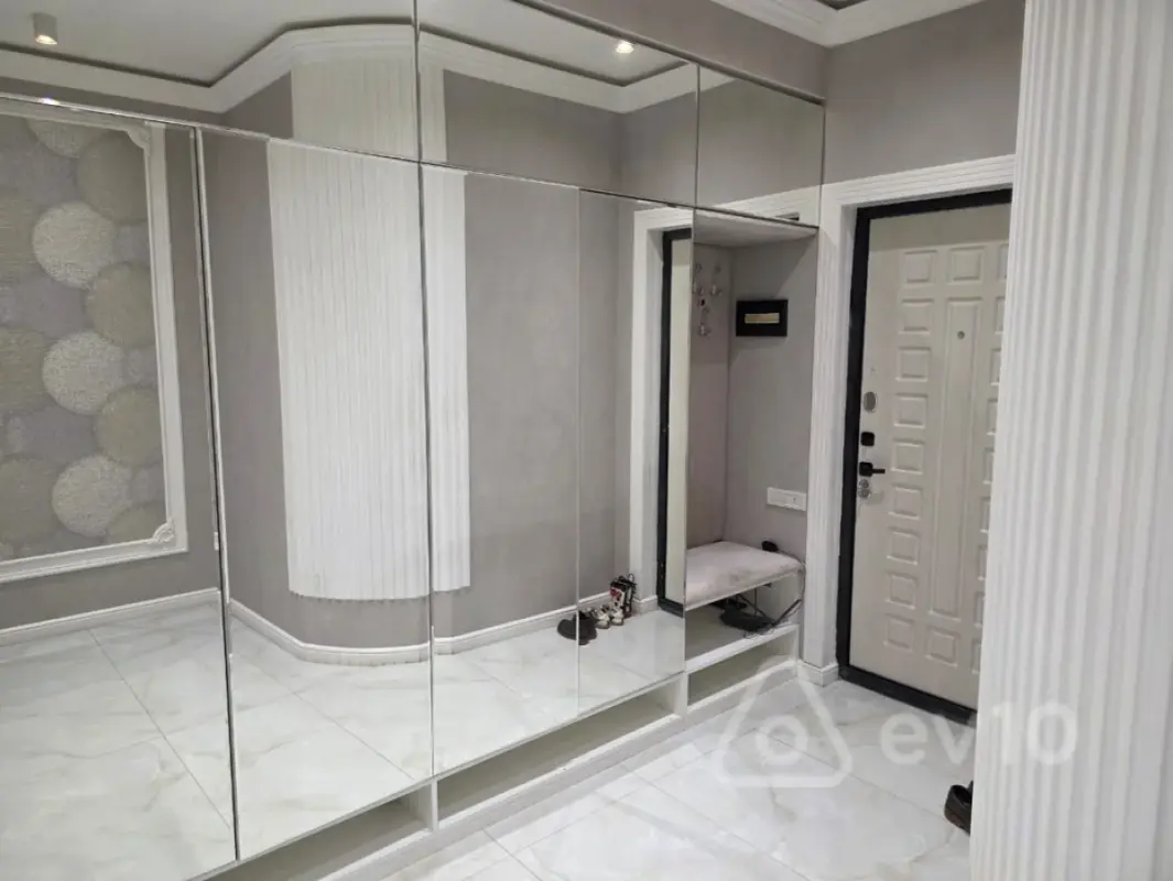 Kirayə verilir 3 otaqlı yeni tikili 98 m²