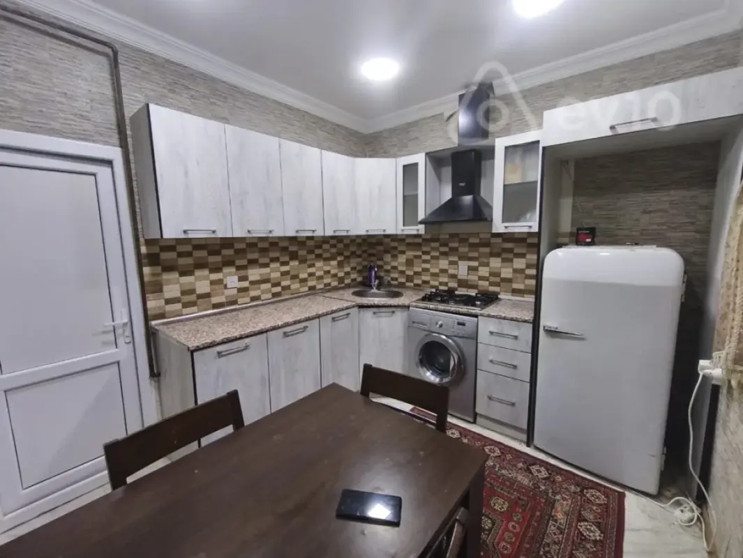 Kirayə verilir 3 otaqlı həyət evi 90 m²