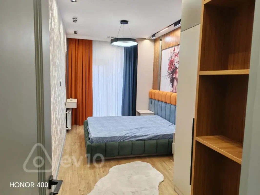 Kirayə verilir 2 otaqlı yeni tikili 64 m²