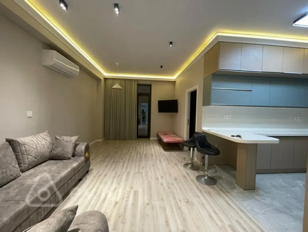 Kirayə verilir 2 otaqlı yeni tikili 78 m²
