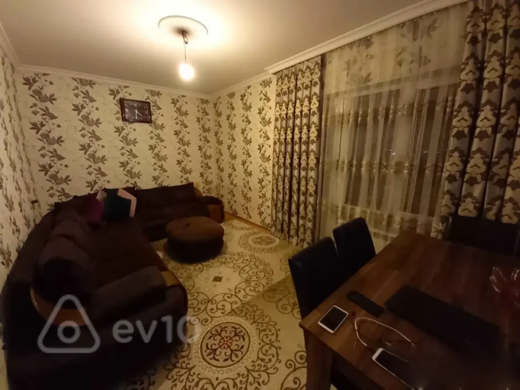 Satılır 3 otaqlı köhnə tikili 72 m²