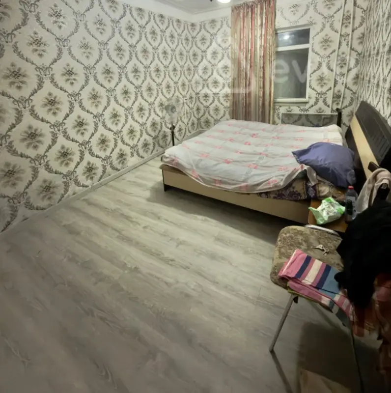 Kirayə verilir 1 otaqlı köhnə tikili 30 m²