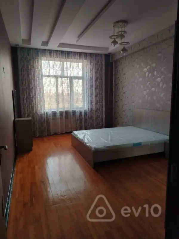 Kirayə verilir 3 otaqlı yeni tikili 84 m²
