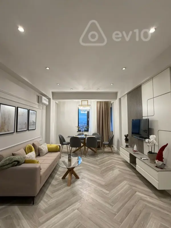 Kirayə verilir 2 otaqlı yeni tikili 70 m²