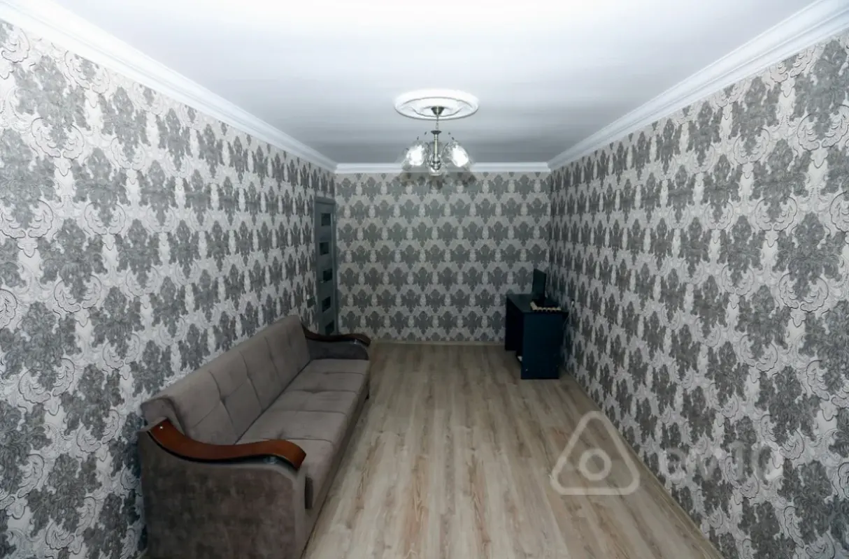 Satılır 3 otaqlı köhnə tikili 60 m²