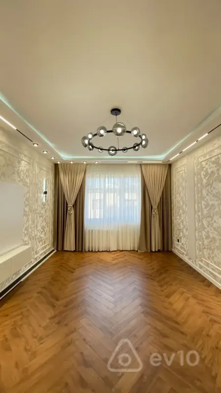 Satılır 3 otaqlı yeni tikili 115 m²