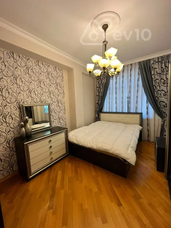 Kirayə verilir 2 otaqlı yeni tikili 100 m²