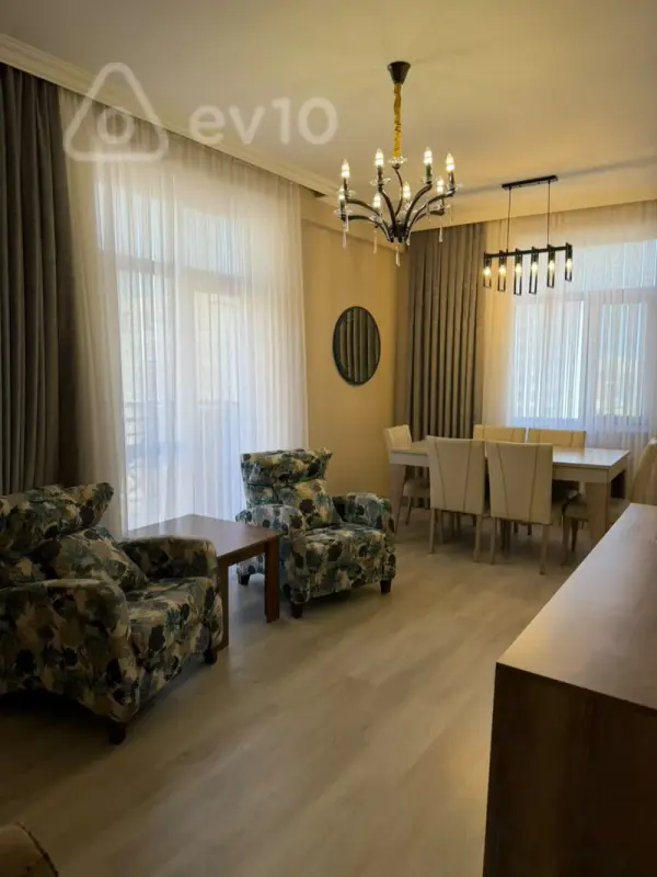 Kirayə verilir 2 otaqlı yeni tikili 70 m²