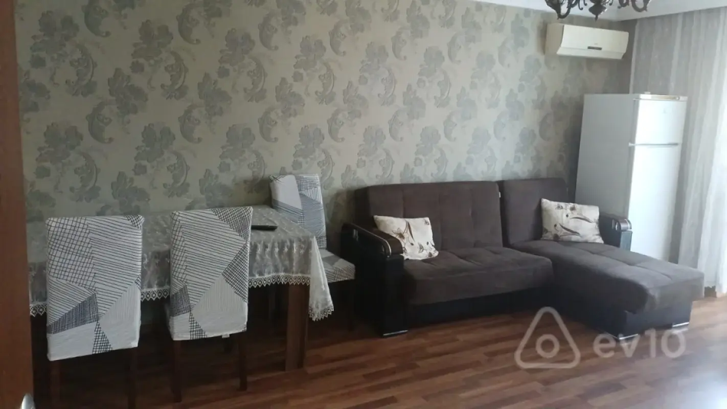 Kirayə verilir 2 otaqlı yeni tikili 87 m²
