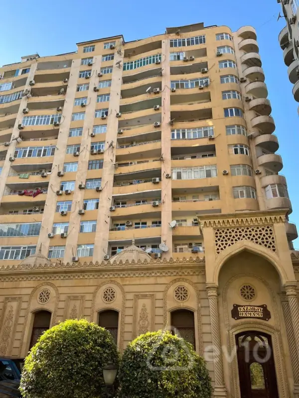 Satılır 4 otaqlı yeni tikili 192 m²