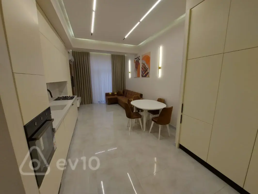 Kirayə verilir 2 otaqlı yeni tikili 60 m²