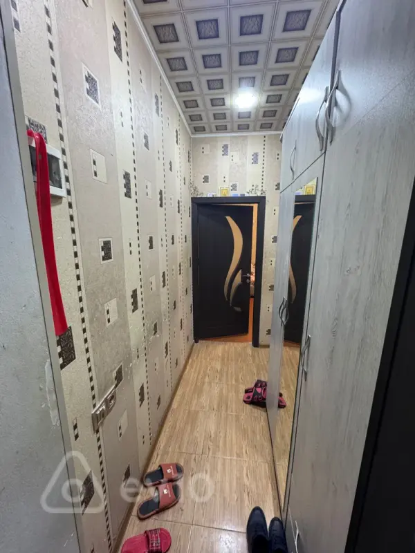 Kirayə verilir 2 otaqlı köhnə tikili 42 m²